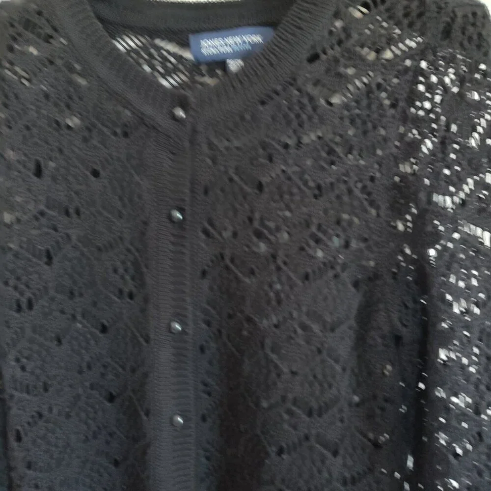 Ladies Petite SZ PS Jones New York Black Lace Cardigan Sweater